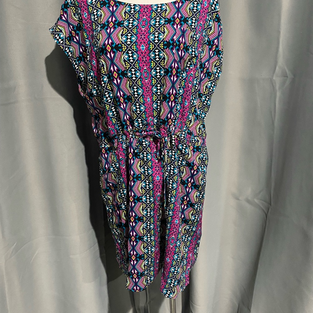 Ladies Eyeshadow size Xl dress